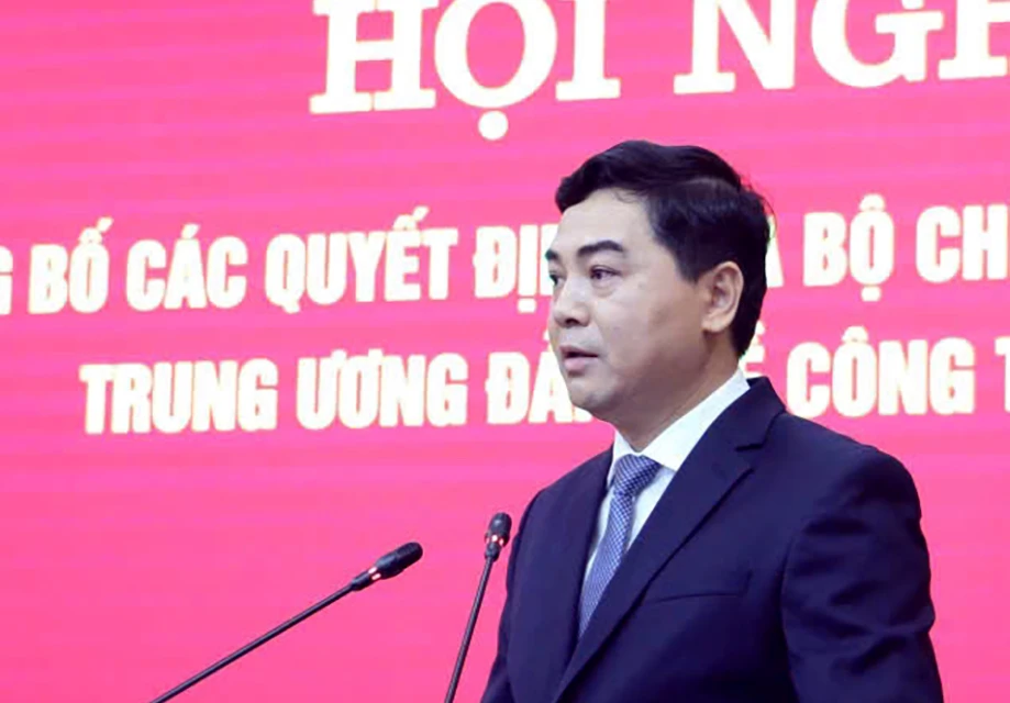 - Chủ tịch UBND tỉnh Thanh Hóa Nguyễn Hoài Anh.jpg