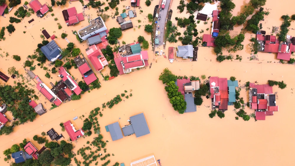 Nhìn từ trên cao cả một vùng đất Định Hưng từ bề nước lũ..JPG