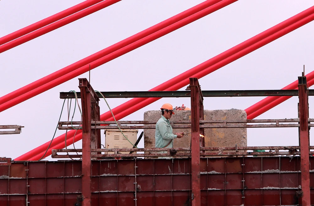 Diện mạo cầu dây văng trăm tỉ đầu tiên ở Thanh Hóa sắp hoàn thành -20.jpg