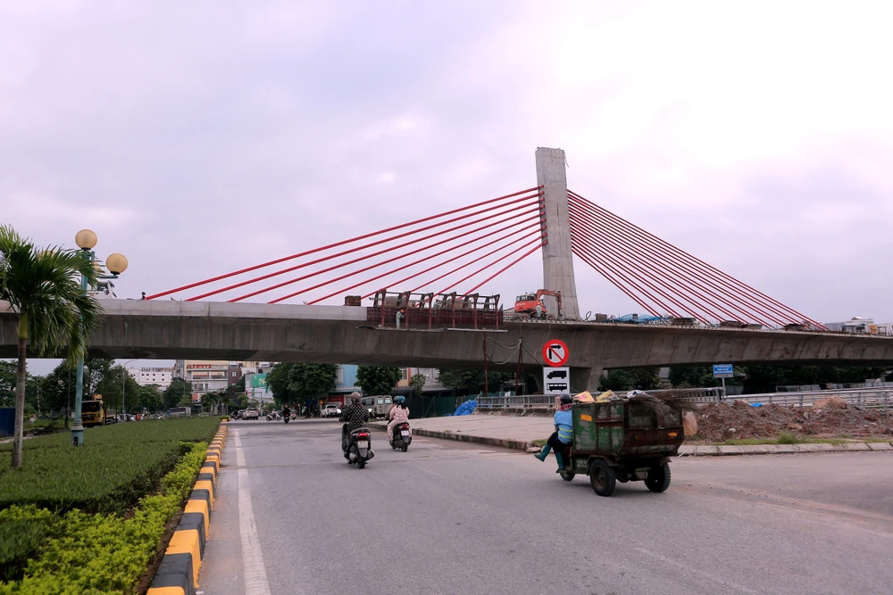 Diện mạo cầu dây văng trăm tỉ đầu tiên ở Thanh Hóa sắp hoàn thành -21.jpg