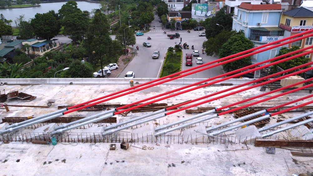 Diện mạo cầu dây văng trăm tỉ đầu tiên ở Thanh Hóa sắp hoàn thành -3.JPG