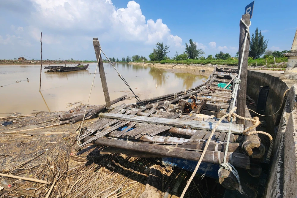 Cận cảnh cảng cá 43 tỷ đồng ở Thanh Hóa “đắp chiếu” lãng phí -11.jpg