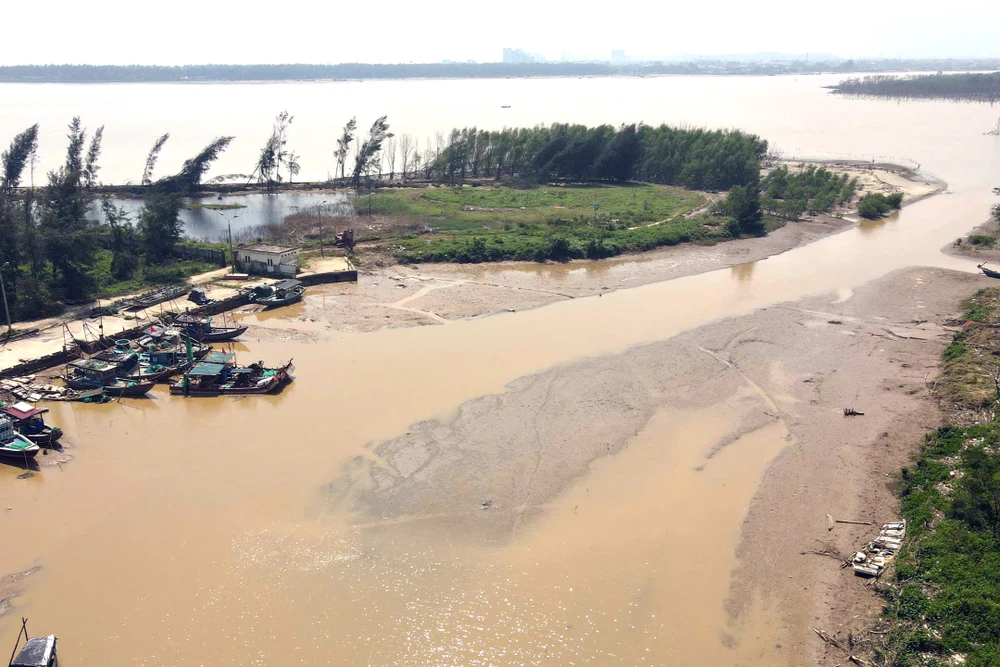 Cận cảnh cảng cá 43 tỷ đồng ở Thanh Hóa “đắp chiếu” lãng phí -16.jpg