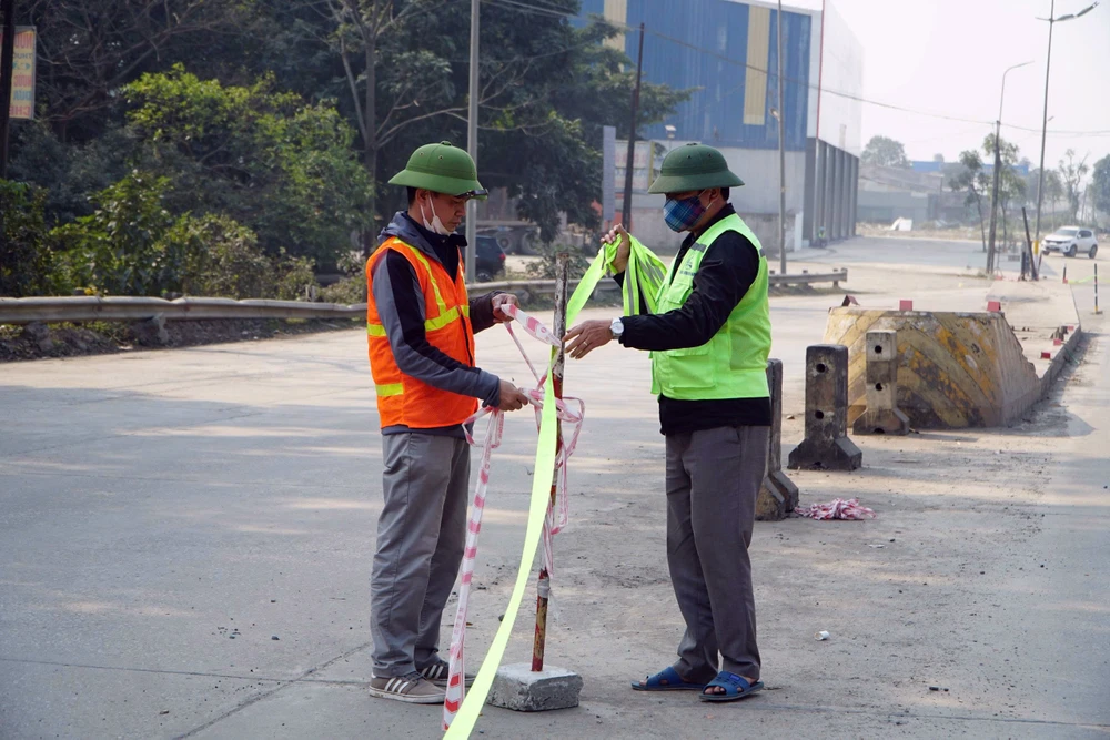 Phá dỡ trạm thu phí Bỉm Sơn dừng hoạt động 9 năm trên quốc lộ 1A-5.jpg