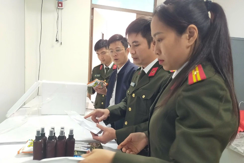 Triệt phá đường dây lừa đảo hàng trăm tỉ đồng dưới mác thảo dược Hoàng Minh Đường-2.jpg