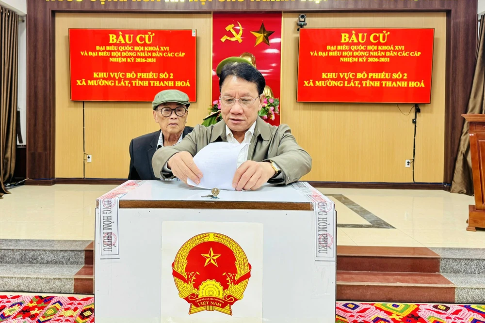 bầu cử Mường Lát.jpg