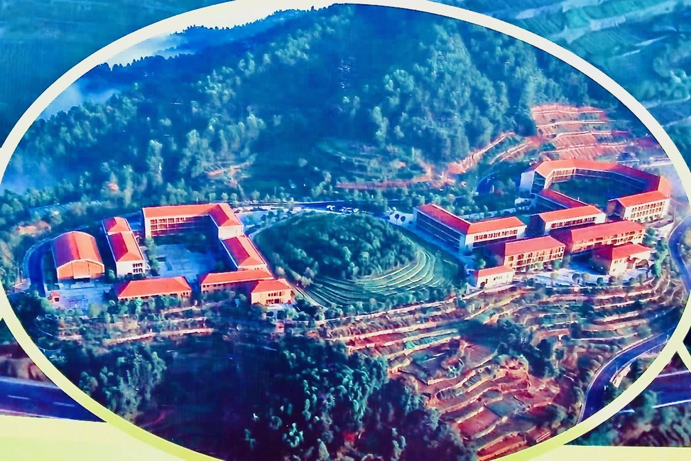 Niềm vui của học sinh vùng biên trong ngày khởi công trường nội trú liên cấp-7.jpeg