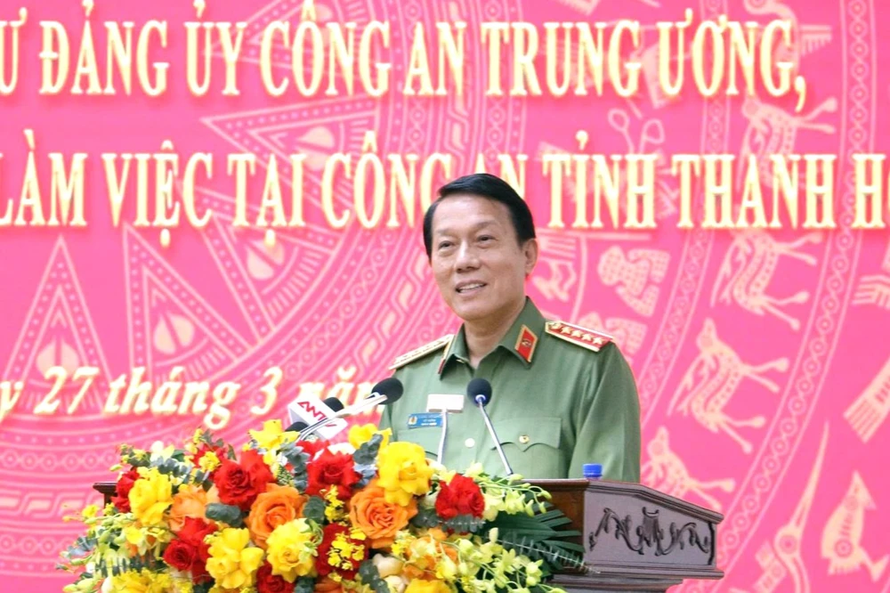 Đại tướng Lương Tam Quang Giảm mạnh tội phạm, tiến tới xây dựng xã hội không có tội phạm--2.jpg