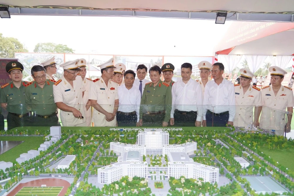 Khởi công dự án doanh trại đóng quân Công an tỉnh Thanh Hóa-5.jpg