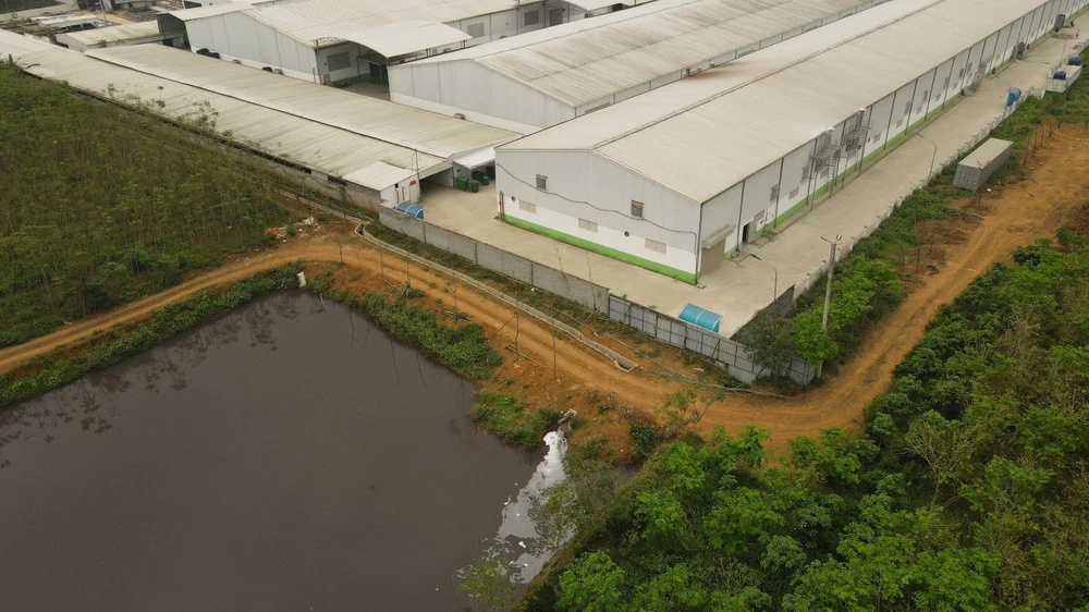 Vụ nước đổi màu, tạm dừng tiệm giặt là.jpg