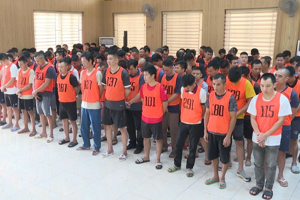 Triệt phá đường dây cờ bạc xuyên quốc gia quy mô đặc biệt lớn khởi tố 196 bị can-3.jpg