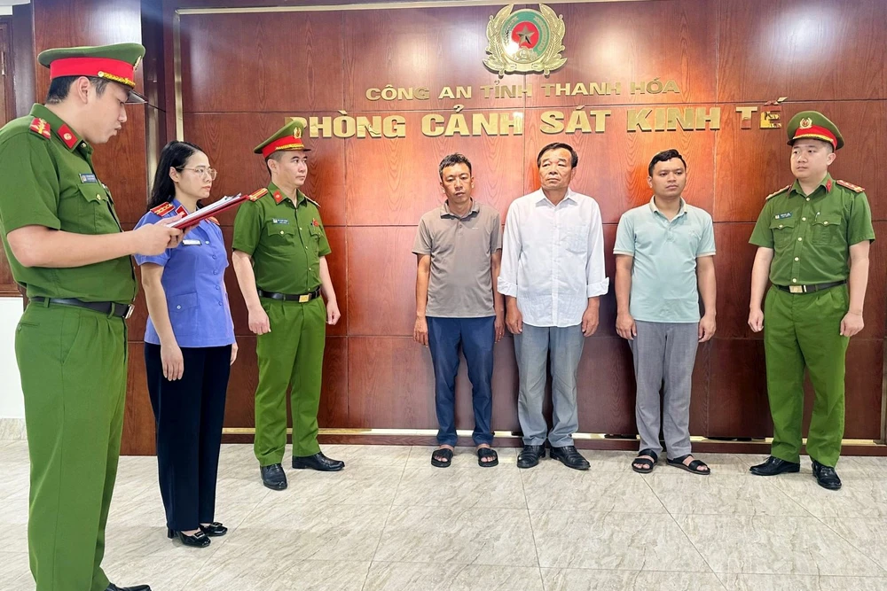 Bắt giam cựu lãnh đạo xã và nhà thầu ở Thanh Hóa lập hồ sơ khống rút tiền ngân sách-.jpg