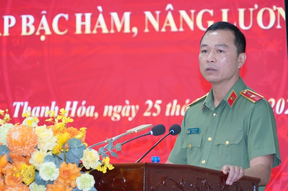 Bộ Công an thăng cấp bậc hàm, nâng bậc lương cho 3 Phó Giám đốc Công an tỉnh Thanh Hóa-2.jpg