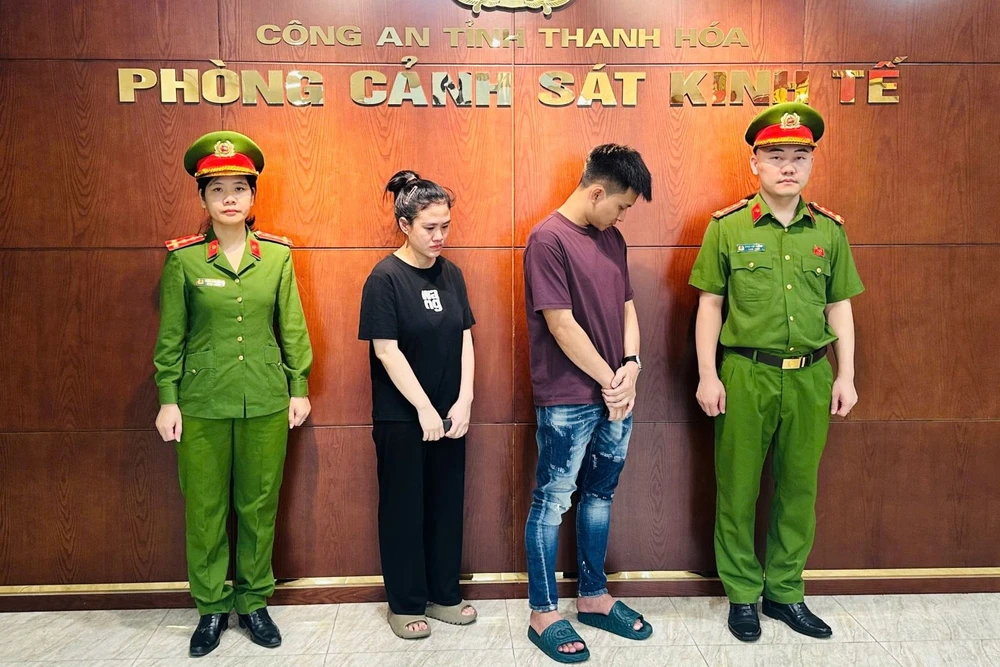 Đánh sập đường dây giả mạo các thương hiệu nổi tiếng với tổng giá trị 30 tỉ đồng-5.jpg