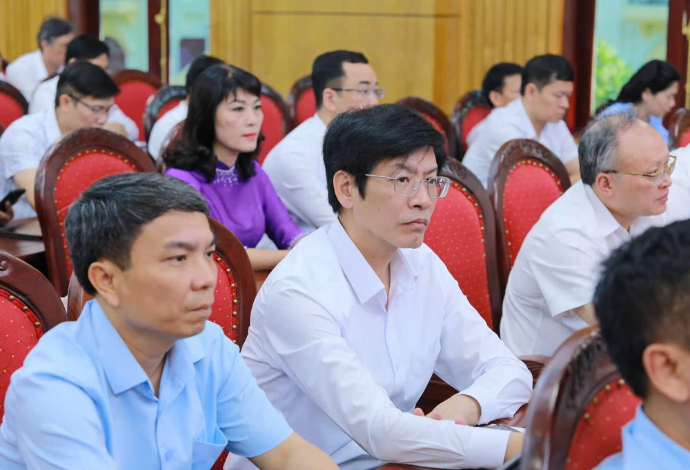 Bí thư Thanh Hóa Tiếp tục hoàn thiện mô hình chính quyền hai cấp theo hướng tinh gọn-4.jpg