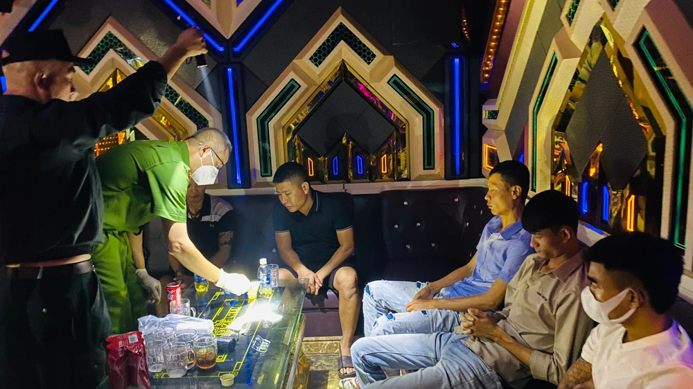 Qua test nhanh, có 37/39 đối tượng dương tính với chất ma túy (Ảnh: CAQB)