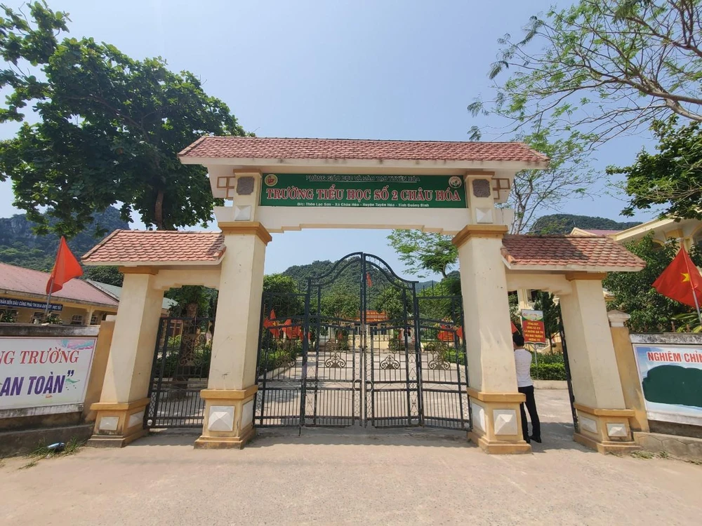 Trường tiểu học số 2 Châu Hoá, nơi ông Huyền công tác trước đó. Ảnh: BẢO THIÊN