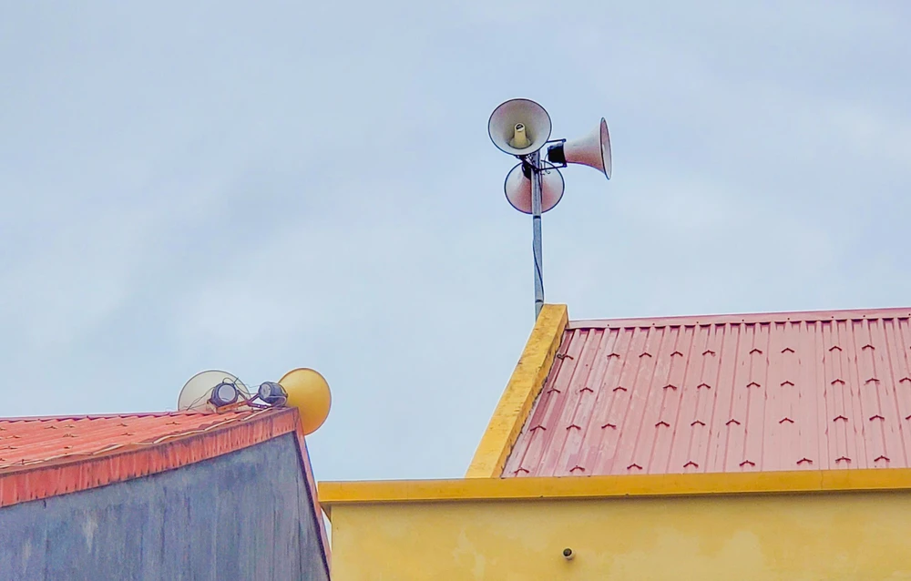 Hệ thống Đài truyền thanh tại Nhà văn hoá TDP Diêm Nam, TP Đồng Hới. Ảnh: BẢO THIÊN