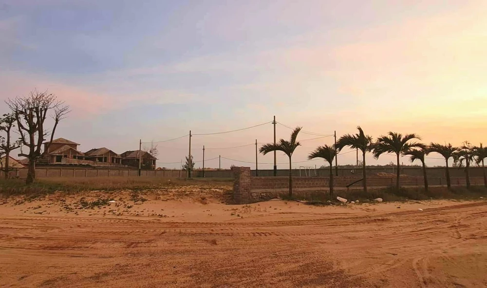 Một công trình được Công ty TNHH Tập đoàn Vĩnh Hưng triển khai thực hiện tại khu vực ven biển xã Trung Trạch. Ảnh: BT