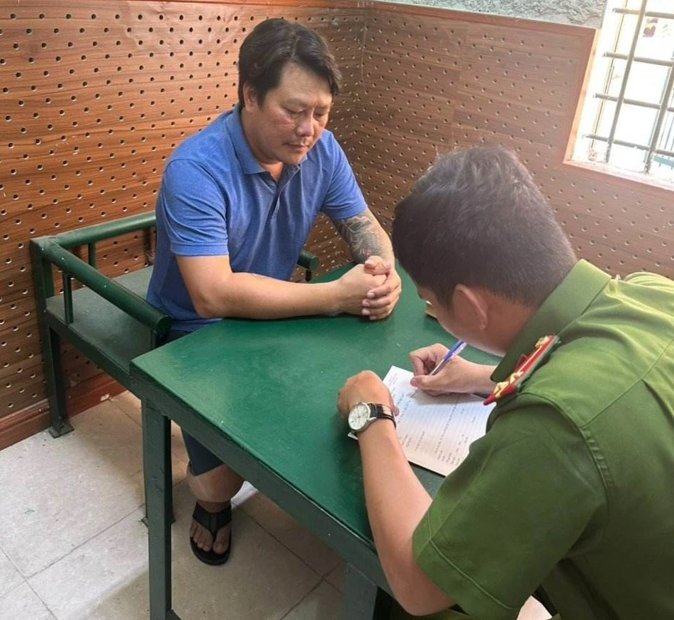 Nguyễn Đức Quý tại cơ quan công an. Ảnh: CA