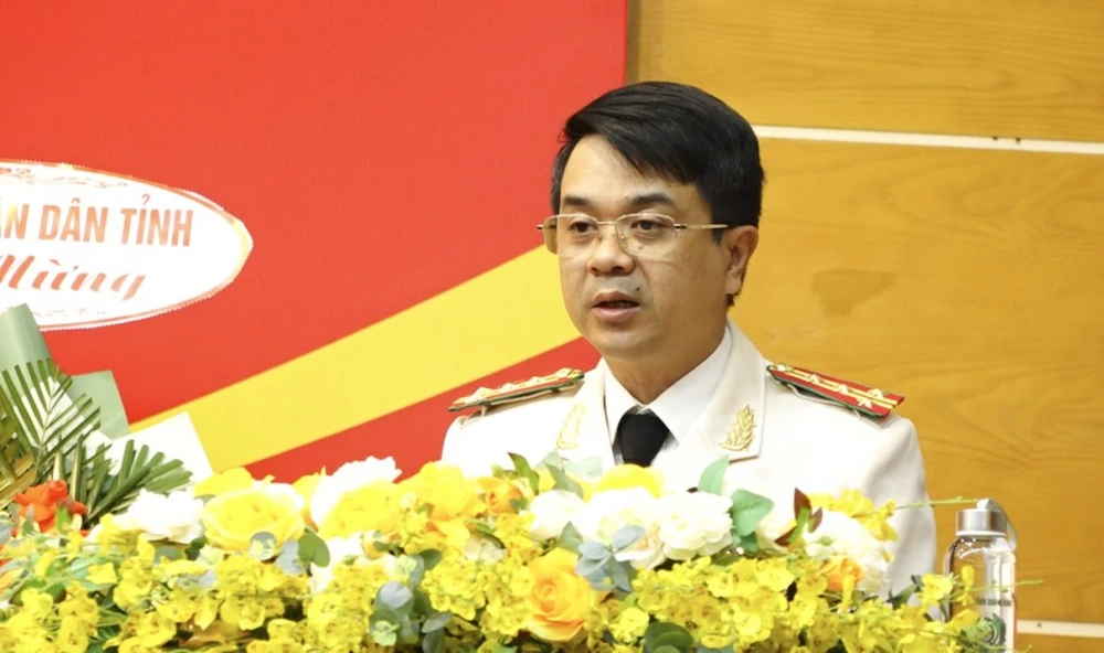 Đại tá Hoàng Khắc Lương phát biểu nhận nhiệm vụ. Ảnh: CA