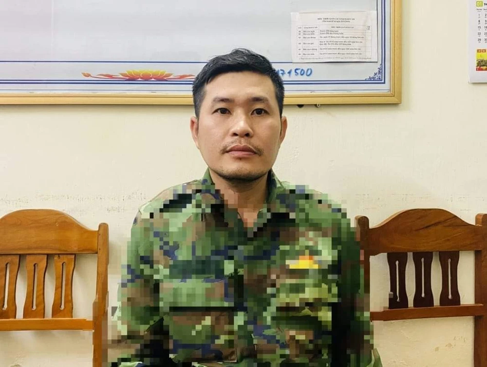 Người đàn ông mua hơn 1.100 viên ma túy mang về cho vợ bán kiếm lời thì bị bắt