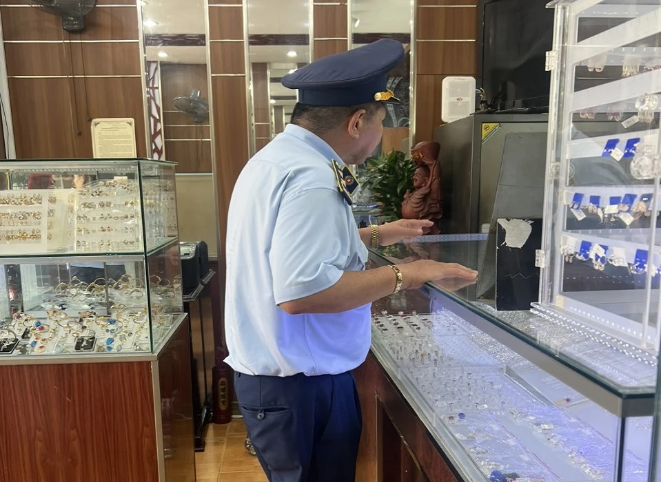 Một tiệm vàng ở Quảng Bình bị xử phạt hơn 200 triệu đồng