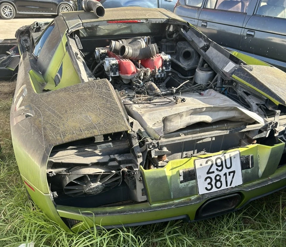 Vì sao phải tiêu hủy 2 'siêu xe' Lamborghini và Mercedes-Benz AMG G63