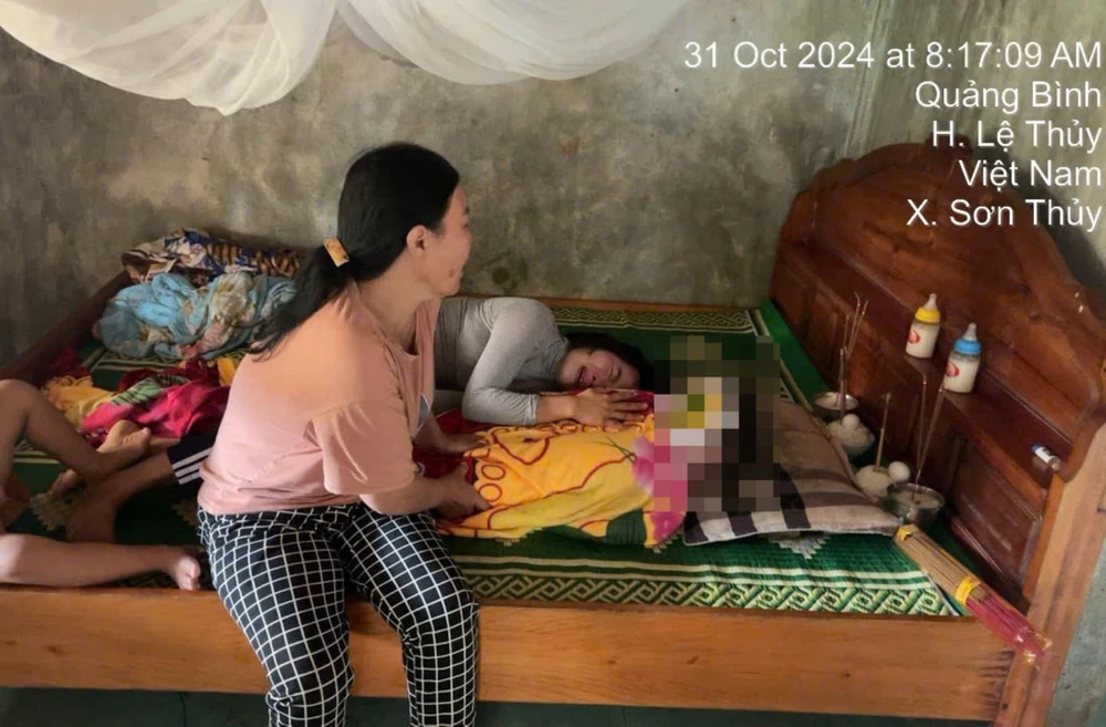 Hai cháu bé sinh đôi 2 tuổi ở Quảng Bình đuối nước tử vong