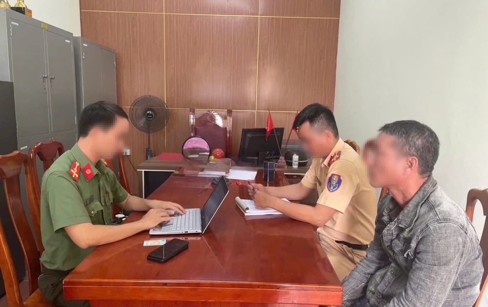 Xử phạt người đàn ông ở Quảng Bình xúc phạm lực lượng công an trên Facebook