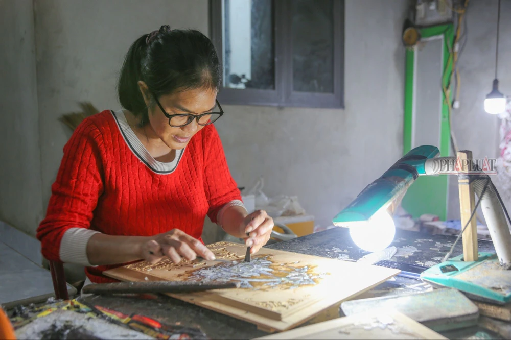 cap-vo-chong-khuyet-tat-hon-20-nam-gan-bo-voi-nghe-kham-trai (2).JPG