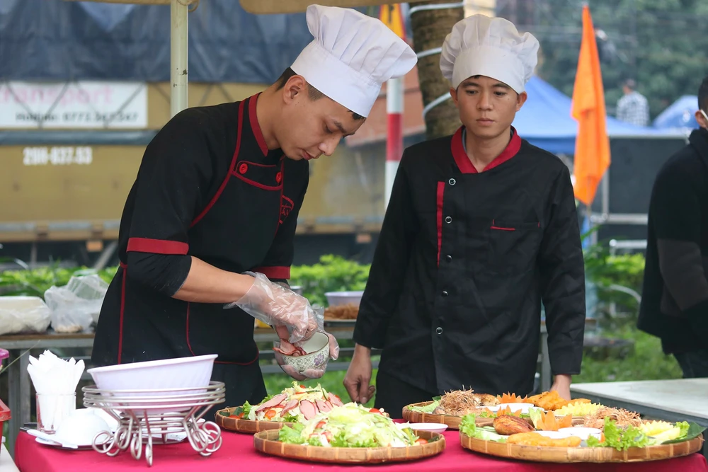 16 đội thi so tài ẩm thực giữa lòng di sản Phong Nha-Kẻ Bàng