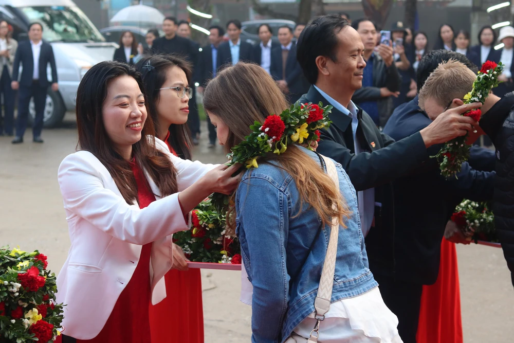 Phong Nha-Kẻ Bàng đón đoàn khách quốc tế ‘xông đất’ đầu năm