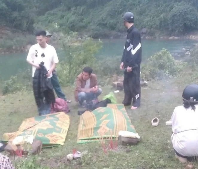 Lội qua suối, 2 thanh niên ở Quảng Bình bị đuối nước tử vong