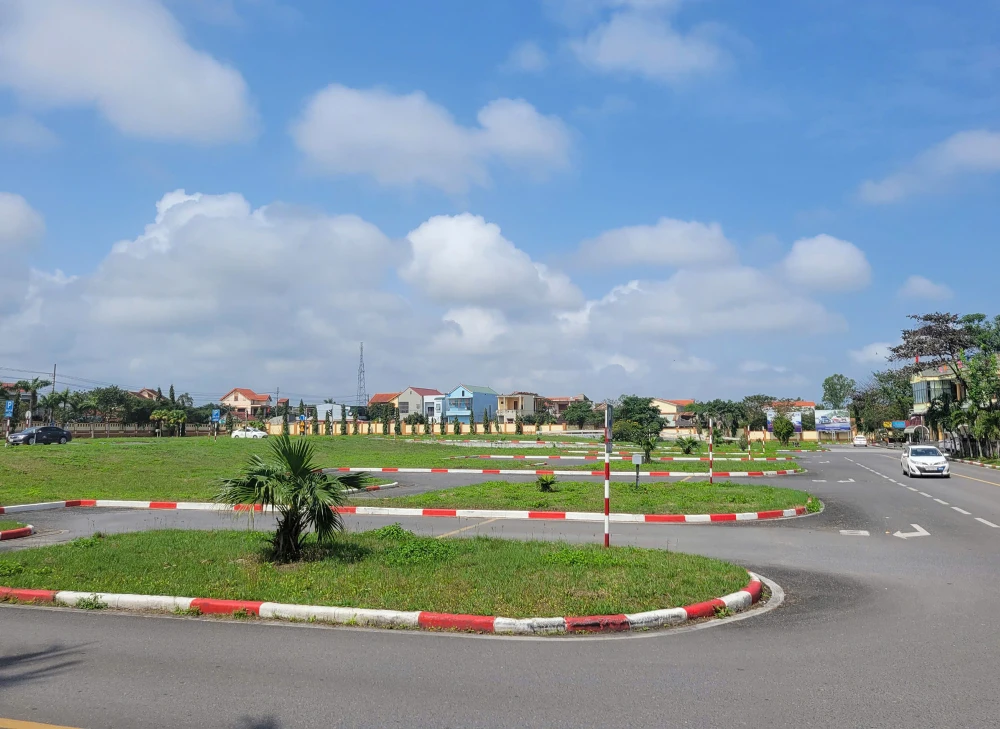 Quảng Bình tạm dừng tổ chức sát hạch giấy phép lái xe