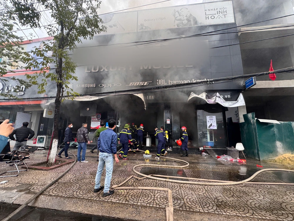 may-tinh-va-phu-kien (2).jpg