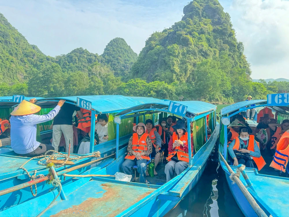Phong-Nha-Ke-Bang (1).jpg