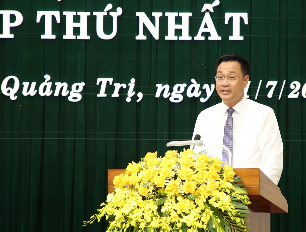 tinh-quang-tri-hop-hdnd-dau-tien (2).jpg