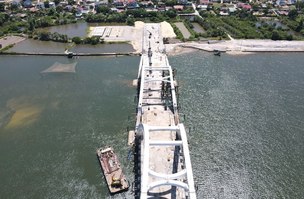 song-nhat-le-cau-nhat-le-3 (2).jpg