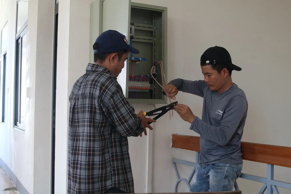 nha-cong-vu-o-quang-tri (4).JPG