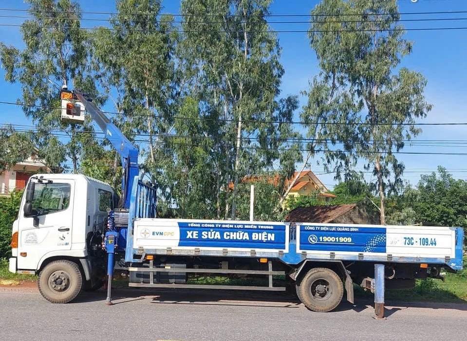 Quảng Trị: Đảm bảo cung cấp điện thông suốt khi bão số 5 đổ bộ