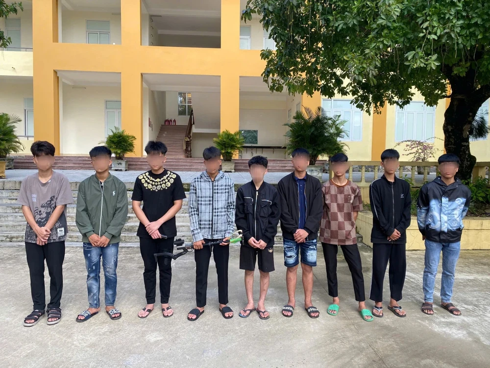 Ngăn chặn nhóm thanh thiếu niên mang hung khí hẹn nhau ‘quyết chiến’ lúc nửa đêm