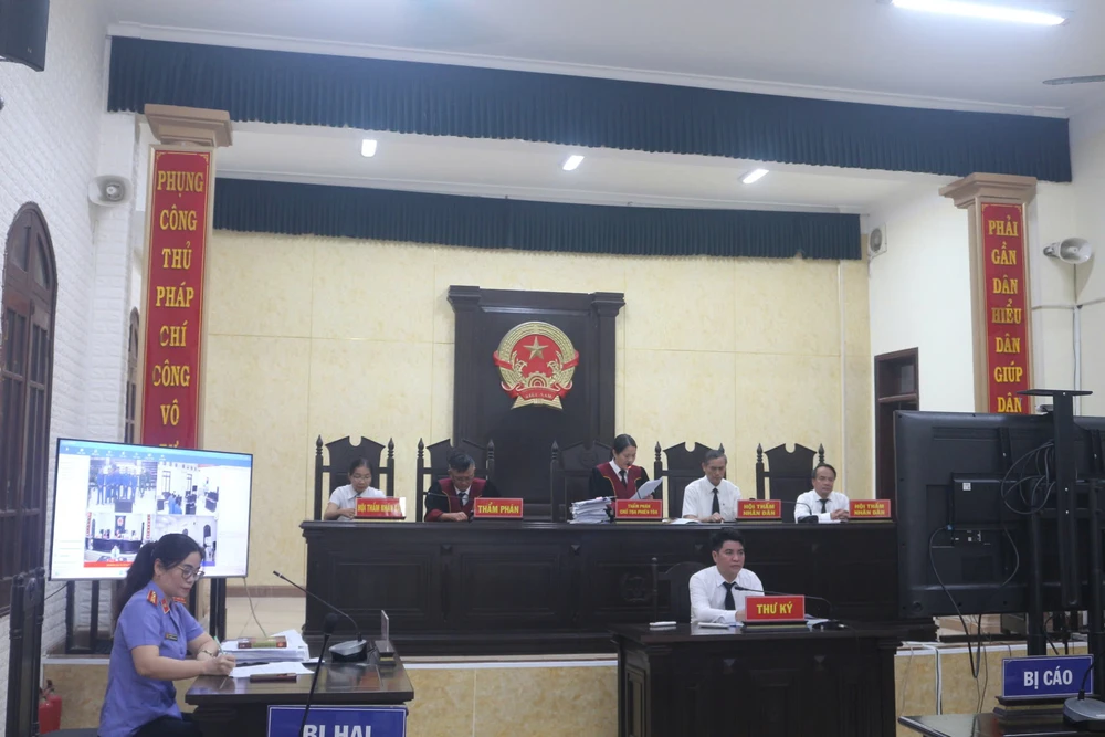 5 người Lào vận chuyển gần 100kg ma túy để lấy tiền công, lãnh án chung thân