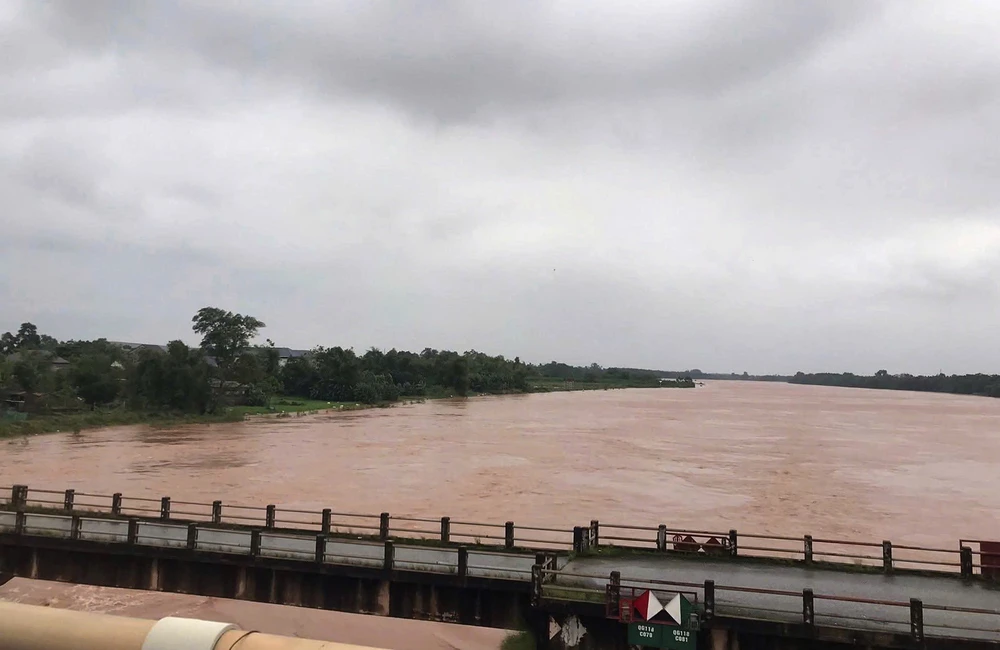 Người đàn ông ở Quảng Trị mất tích khi đi vớt gỗ tạp trên sông Thạch Hãn