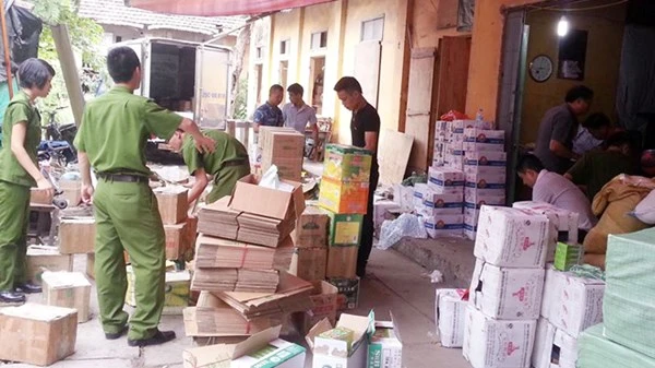 Sốc với bắp đóng hộp mác Mỹ 'ruột'... Trung Quốc ảnh 2