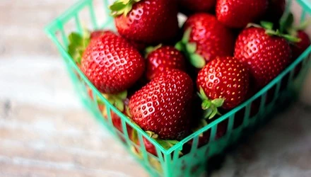 Những người tuyệt đối không nên ăn dâu tây ảnh 1