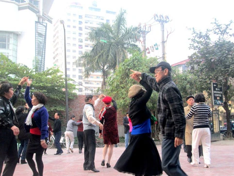 khiêu vũ, u50, u60, đi nhảy