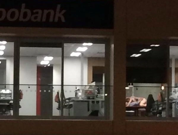 Chuyện ngoại tình nóng bỏng bị "truyền hình trực tiếp" ảnh 2