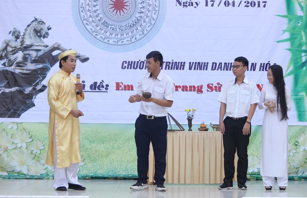 Diễn giả Hồ Nhựt Quang nói về triết lý âm dương ảnh 1