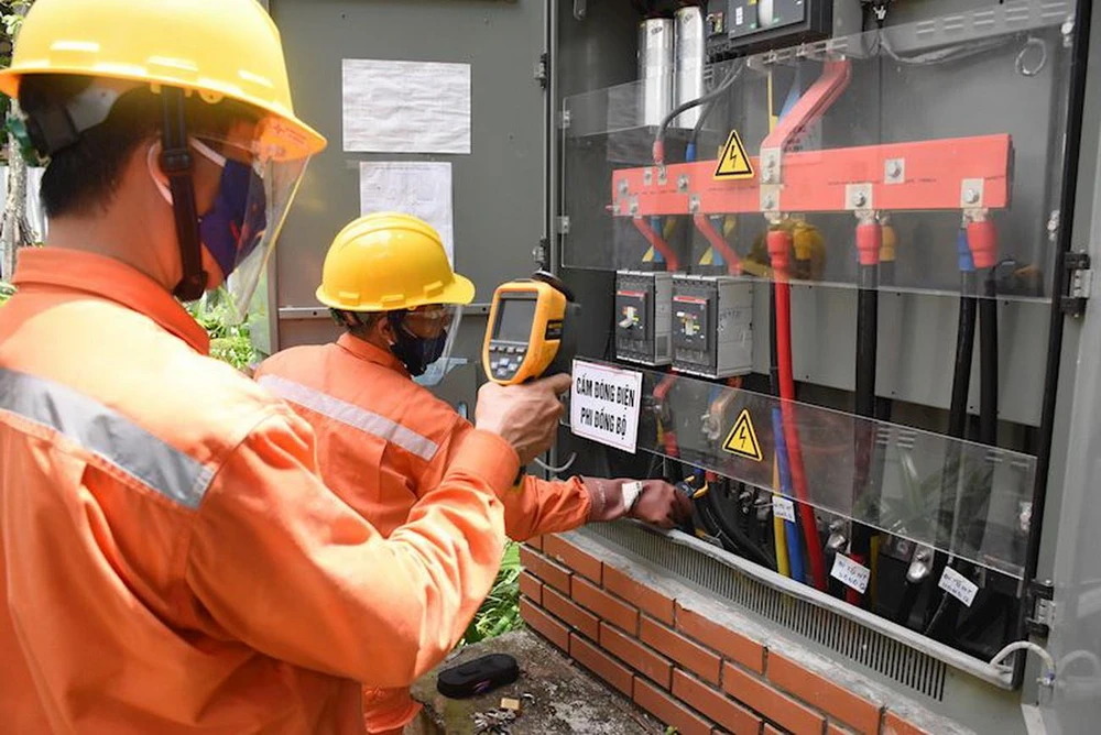 EVNHANOI áp dụng công nghệ trong quản lý, vận hành hệ thống điện.